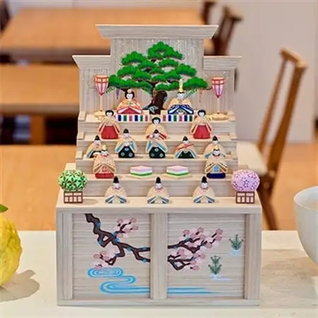 奈良一刀彫　段雛　小_装飾品・工芸品     雑貨・日用品  家具・インテリア _【1089239】