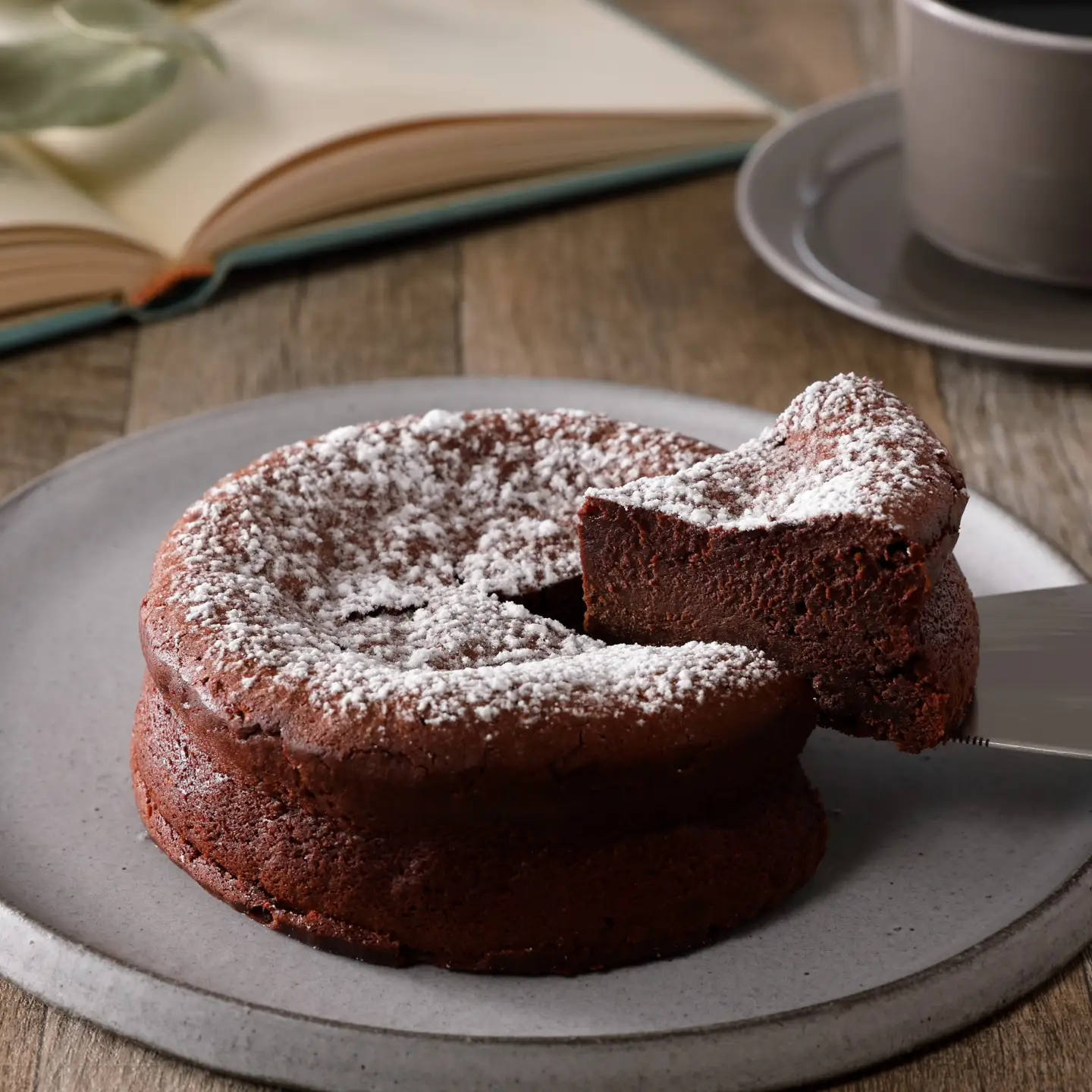 健康志向のあなたに贈る！とっておきの手作りガトーショコラ〈4号〉_0119-001-T03