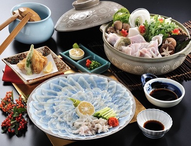 （冷蔵配送）【2026年11月より順次発送】【先行予約】【先行受付】御宿はなわらび　天然とらふぐ てっさ・てっちりセット　3～4人前【はなわらび】_HA1009