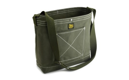 バンナイズ　帆布のクラシックショルダーA　バンナイズ 帆布 お散歩 買い物 お出かけ ショッピング ステッチ ショルダーバッグ ファッション カバン バッグ 