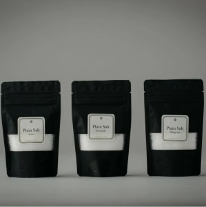 「料理人が作る父母ケ浜の塩セット」粗塩(Arare)50g×2袋、細塩(Konayuki)50g×2袋、満月の塩(Mangetsu)50g×1袋