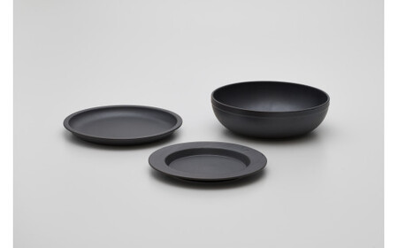 2016/ TY Black Set【2016/オリジナル】有田焼 食器 器 皿 中皿 リム皿 鉢 中鉢 食器セット 3点 プレート ボウル ブラック シンプル A45-391