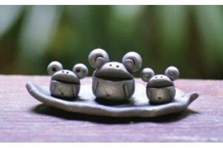 三蛙（さかえる）(菊間瓦製菊間町) [VB00210]