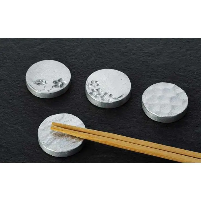 一つで何役も！モダンなアルミ鋳物のカトラリーレスト（Round Piece 4種セット）