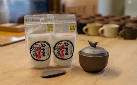 シロチドリ の 塩壷 と 塩さじ セット （いごてつの 天日塩 2袋付き）［1495］
