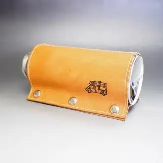 【1077-1】心躍るビンテージレザーの質感！牛革CB缶カバー BEIGE　( 野口オートキャンプ場 協力)