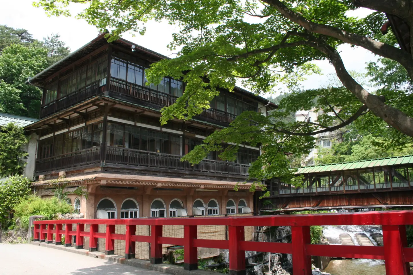 温泉満喫　四万温泉ほか町内各所で利用可能な中之条町ふるさと寄附感謝券