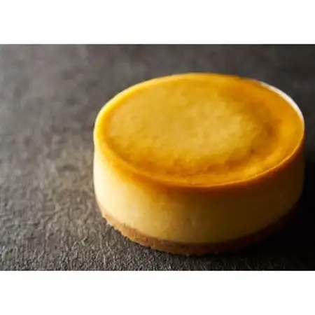 お月様チーズケーキ(4号ホール)_菓子・スイーツ ケーキ  _【配送不可地域：離島】【1345054】