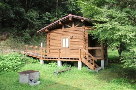 【 大自然で深呼吸 】 四万十源流の里 宿泊券 ( 2名用 バンガロー 1棟貸 ) 高知 四万十 源流 宿泊 観光 自然 チケット 旅行券