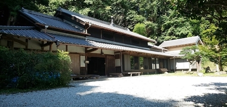 古民家やまおか 4名様 一棟貸切 ご宿泊券 一泊二食付き(ご夕食は宇陀牛のメニュー) ／ ふるさと納税 自然 体験 奈良県 宇陀市