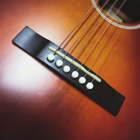 アコースティックギター　ブリッジの作り替え【1357056】