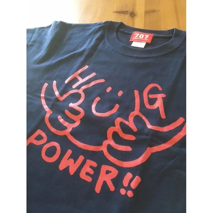 鎌倉ブランドの老舗「KAMAKULAX」の定番オリジナルHUG POWER ! Tシャツ【ネイビー】Mサイズ