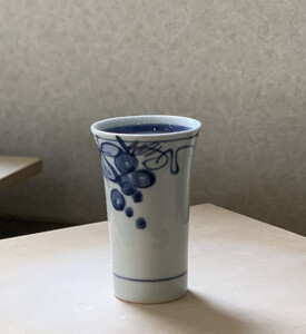 伊万里陶苑　ぶどう柄フリーカップ 070-H969