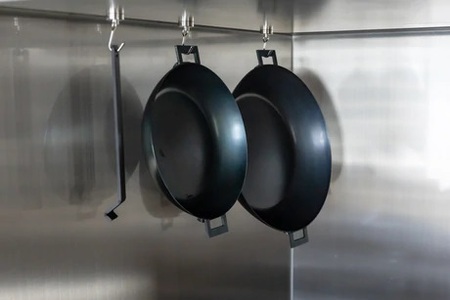 E148 DISH PAN 20/26cmセット(着脱ハンドル付)【フライパン 鉄 フライパンセット 20cm 26cm 中本千尋 藤田金属 FUJITA ガス IH 日本製 町工場 大阪府 八尾】