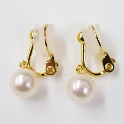 S085-330A_天草産 8mm - 8.5mm あこや真珠 ホワイトピンク 花珠級 イヤリング パールイヤリング【C：シリコン大 K18YG（イエローゴールド）※ブラ】