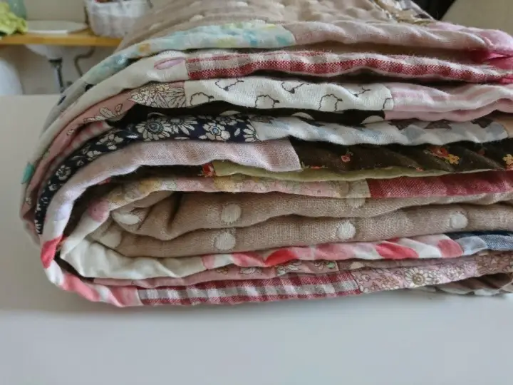 ハンドメイドの国産6重ガーゼの【100cm×70cm】サイズブランケット（モカ）