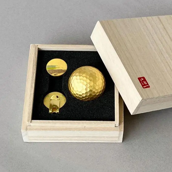 金箔 ゴルフボール マーカーセット(刷毛目) 金沢箔 金箔使用 ゴルフグッズ 記念品 お土産