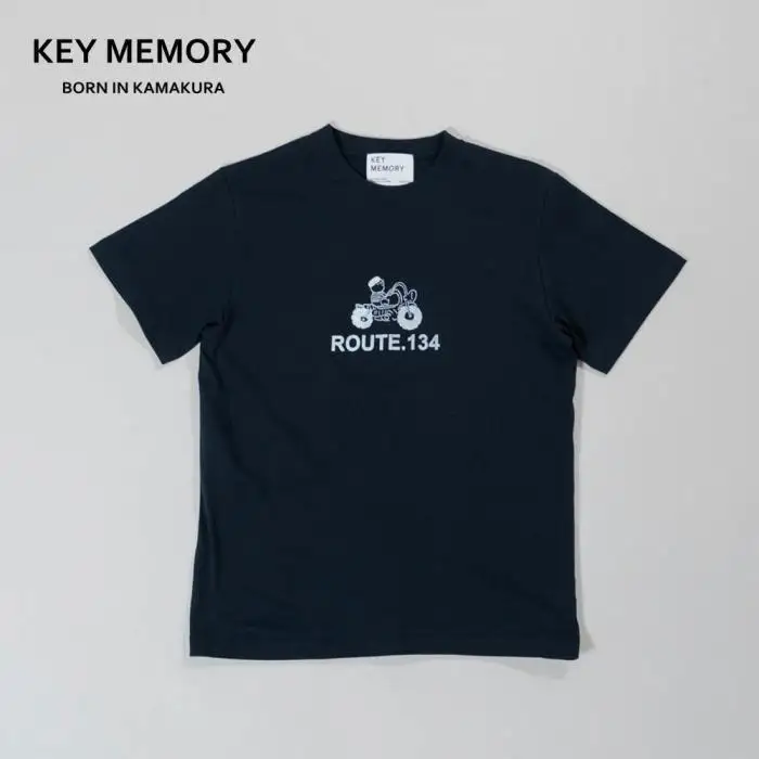 《0》【KEYMEMORY 鎌倉】ルート134イラストTシャツ NAVY