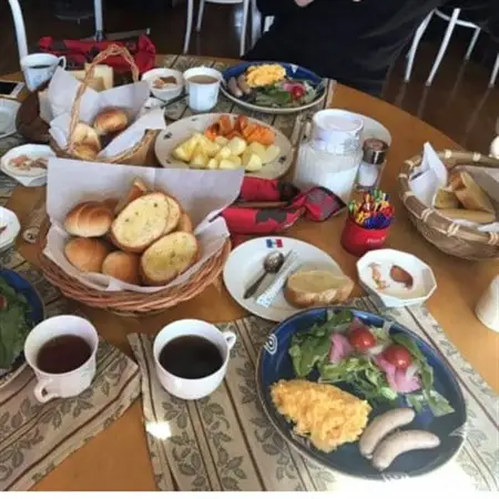 ピラタス2のライブ+朝食付宿泊 1名_旅行券・チケット 宿泊券  _【1414459】