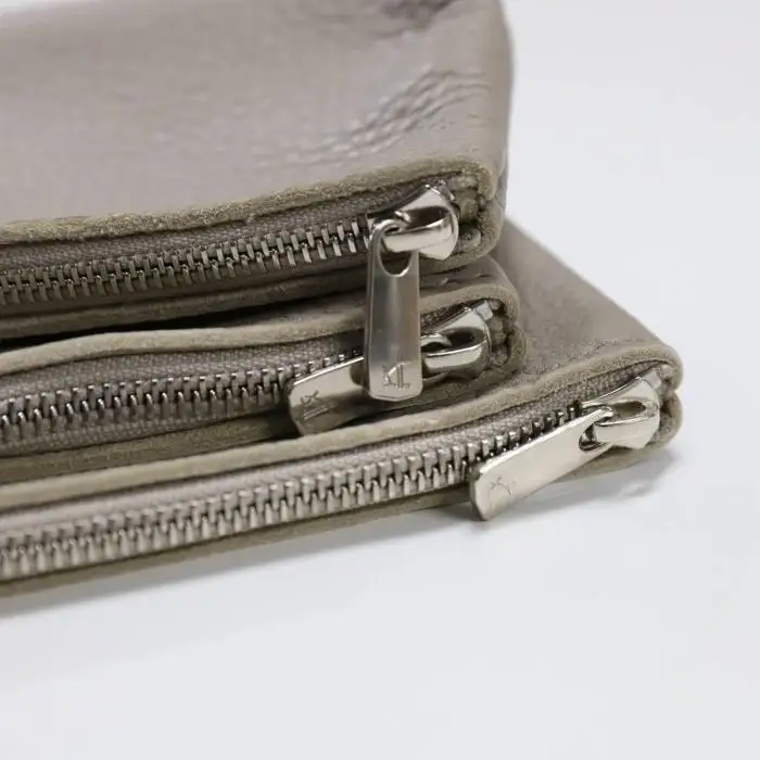 MASSTARD -MINIMAL LEATHER POUCH SMALL- GREIGE