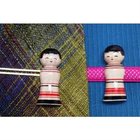 「こけス」ネクタイピン＆帯留め(赤ロクロ線)_装飾品・工芸品     装飾品・工芸品  服飾小物 _【1238402】