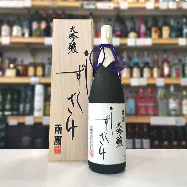 湯沢が誇る「両関 純米大吟醸 しずく酒」【(有)小川屋】[N1-5101]