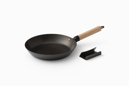 D194 ライクイット PAN-01オーブンでも使える鉄フライパン26cm【フライパン 鉄 藤田金属 like-it FUJITA IH ガス 26センチ 木製 着脱 ハンドル スタンド付 日本製 オーブン 町工場 職人 長持ち 国産 大阪府 八尾】