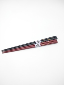 川連漆器 夫婦箸松葉蒔絵木箱入 漆器 漆器 【(株)阿部健吉商店】[H3-5301]