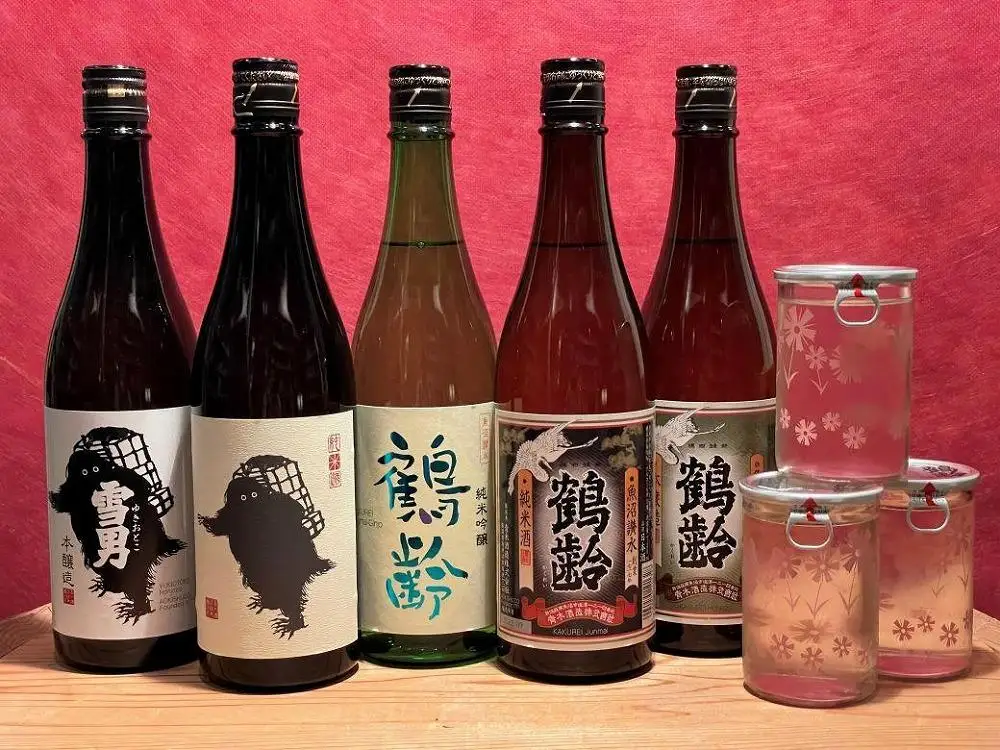 青木酒造の手軽な四合瓶とカップセット(720ml×5本・180ml×3本) ｜青木酒造