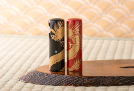彫り士と蒔絵士の技術の融合『蒔絵印鑑18mm（鳳凰・昇龍）』 朱色　昇龍　はんこ 贈り物
