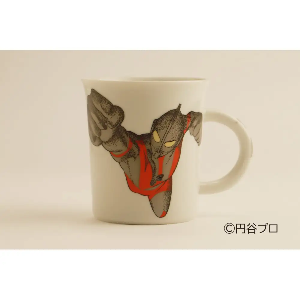 九谷焼　ウルトラマンマグカップ　変身ポーズ