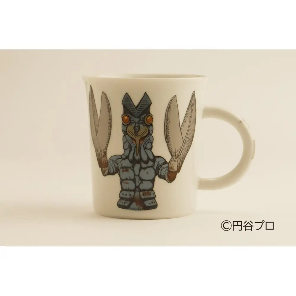 九谷焼　ウルトラマンマグカップ　バルタン星人