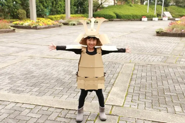 楠公さん（楠木正成・正行）　段ボール甲冑・兜セット（子ども用）｜こだわりの逸品 地域特産品 ギフト 自分用 人気 おすすめ
