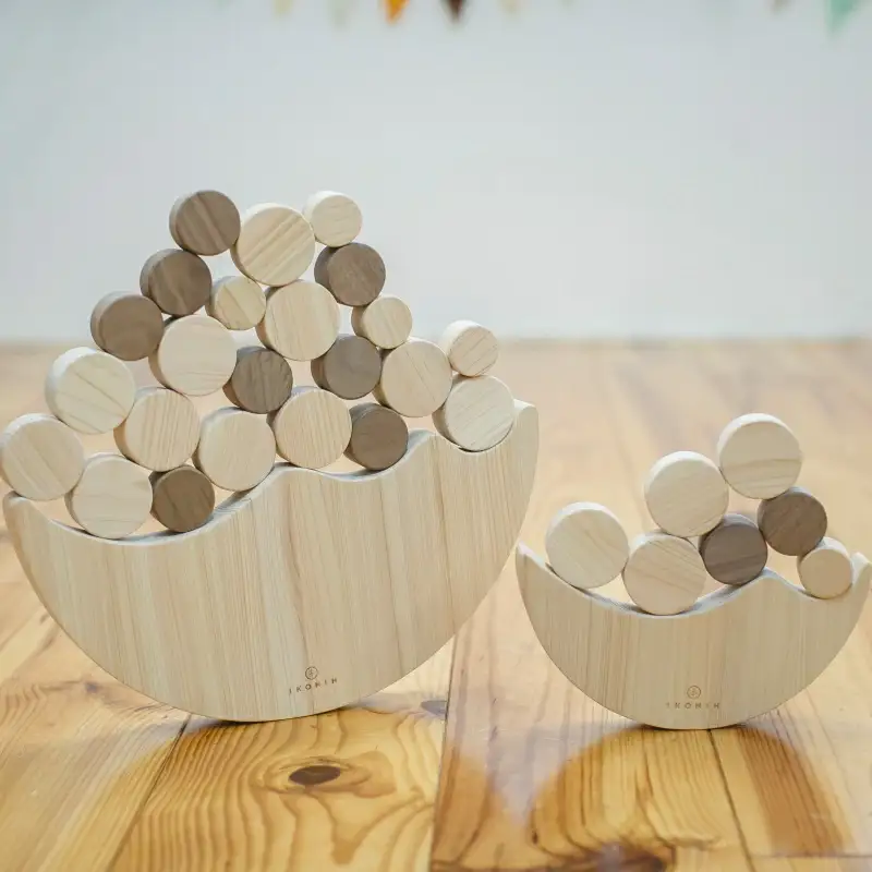 IKONIH ( アイコニー )  ジャンボなみのりバブル / おもちゃ 子供 こども オモチャ 玩具 プレゼント お祝い 木 出産祝い 安全 オーガニックトイ ファーストトイ  さいころ 積み木【kip011】