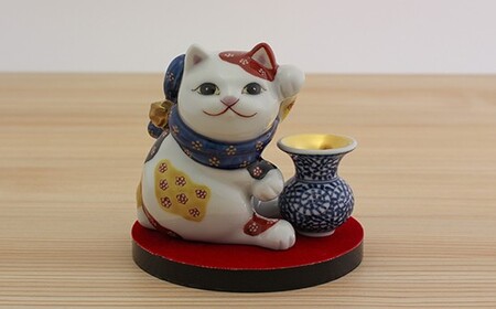源右衛門窯 染錦結び梅地紋 猫置物 梅 ねこ ネコ 有田焼 ad081