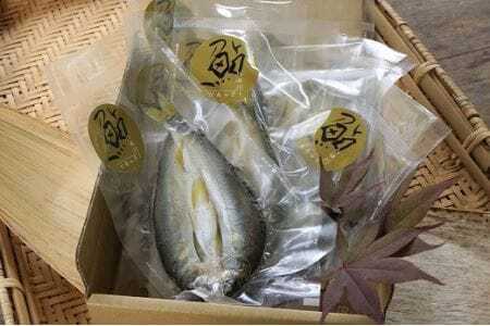 丹波川 源流育ち 鮎のひもの ”かあら干し” ８枚【tab0143】