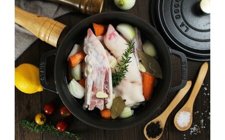 N-131 N３0Cさばきたて工場直送新鮮豚肉豚足（未加熱業務用）4ｋｇ さばきたて 工場直送 豚足 豚肉 お肉 肉 ブタ 豚 ぶた ポーク 厚い 新鮮 豚肉豚足 コラーゲン 業務用 冷蔵便 冷凍 人気 シャルキュティエ田嶋 太良町