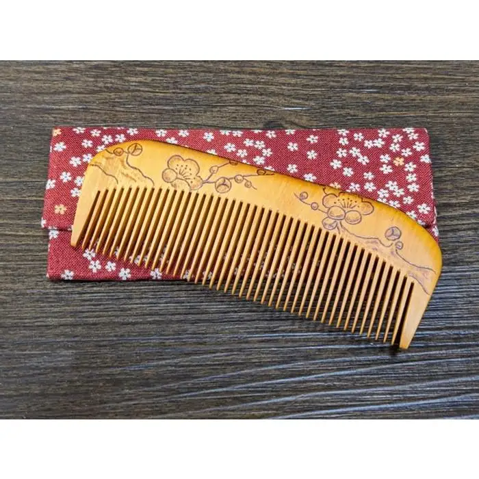 つげ櫛の櫛留商店　本つげ材焼絵櫛（すす櫛中歯）袋付　※約１０．５cm