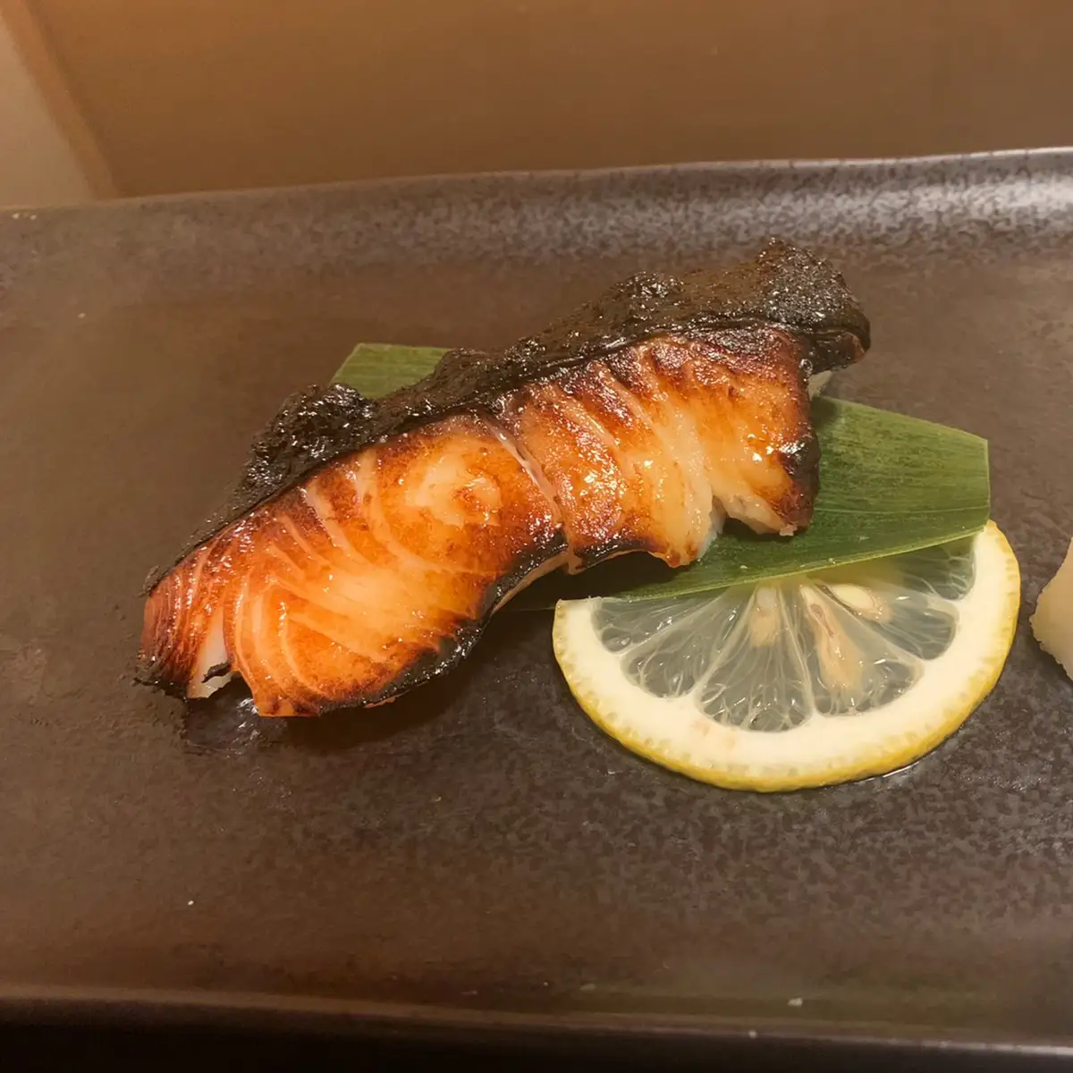 焼き銀鱈の西京焼き 4枚入り 奥尻島産 冷凍 叶寿司 | 銀だら ぎんだら 鱈 たら タラ 西京焼き 西京味噌 味噌漬け 漬魚 海鮮 魚 味噌 鮮度抜群 ふっくら お弁当 手軽 簡単 調理 おかず おつまみ お取り寄せ グルメ | 北海道 奥尻町 送料無料