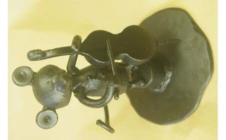 鉄工芸品 野ねずみチュー太のコントラバス弾き 手作り 鉄製 白川町 / 鉄の造形工房のぶアート＆クラフト[AWAU021]