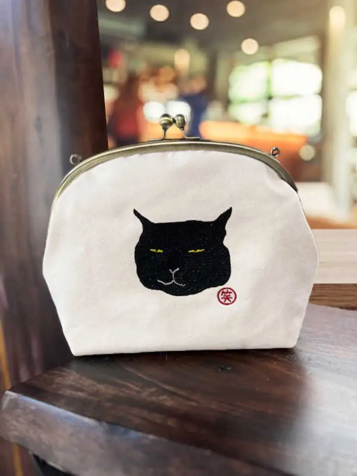 動物愛護 倉敷帆布 がま口バッグ くろねこ 生成[BGBE009] ポーチ 小物入れ 化粧ポーチ 人気 おすすめ