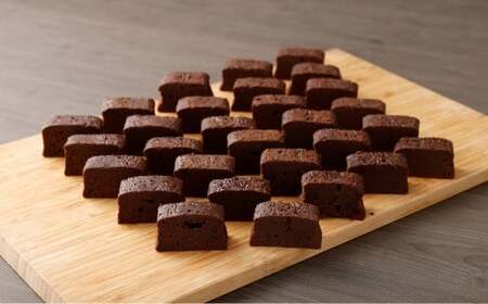 ザ・リッチケーキ ガトーショコラ 計12個（4個入り×3箱） チョコレート スイーツ デザート ケーキ お菓子 おかし 洋菓子 焼き菓子 おやつ 常温