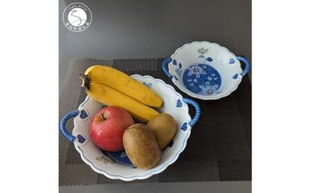 有田焼 華山窯 鉄仙花バスケット（大・小）2個 セット【東洋セラミックス】食器 器 うつわ 鉢 ボウル 手描き 果物入れ バスケット インテリア 2個 セット35000円 au012