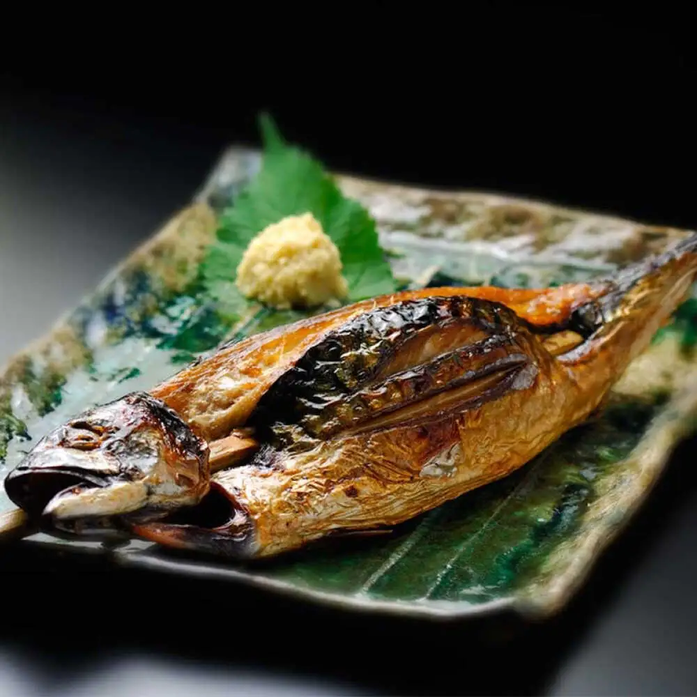 ノルウェー産 冷凍 浜焼き鯖 4本 / サバ 鯖 さば 小浜市 / 小浜海産物 【配送不可地域：北海道・沖縄・離島】[BFAA133]
