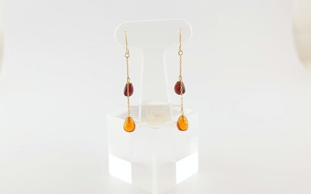 Amberlogue ピアス しずく（金属素材：K10　琥珀：直径6.5×5×3mm　サイズ：全長35mm）