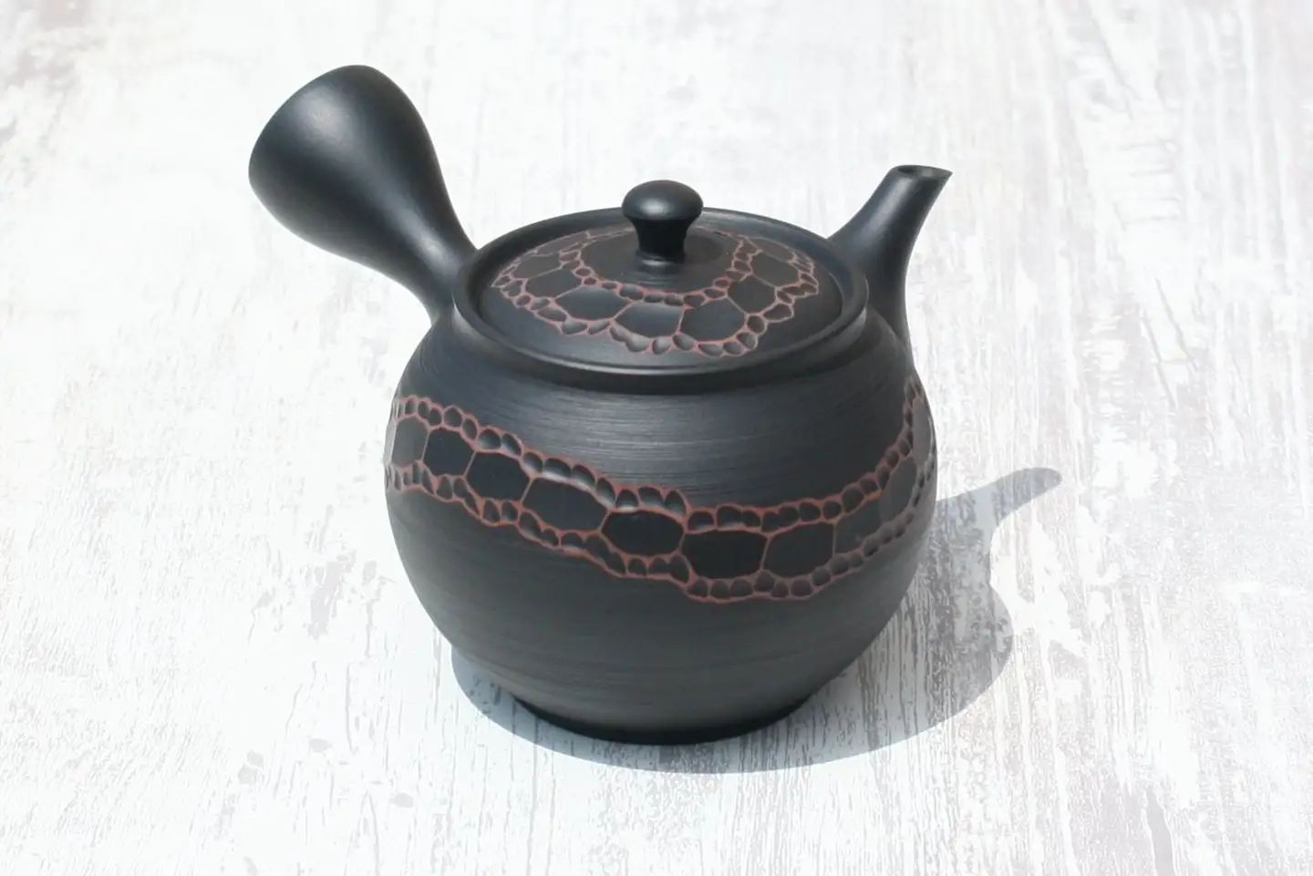 常滑焼　宝龍窯　黒窯変リングカット急須　セラメッシュ（陶製茶こし）| 常滑焼 急須 シンプルデザイン おしゃれ 焼き物 特産品 贈り物 プレゼント とこ販 茶器 和食器 陶器 陶磁器 ティーポット キッチン用品 キッチン雑貨 日本製 食器 紅茶 日本茶 愛知県 常滑市