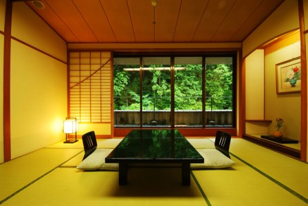 京都 湯の花温泉 松園荘保津川亭 4名様 宿泊券（スタンダード客室）1泊2日（朝食・夕食付き）京都 旅行 観光 温泉