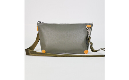 TENT BAG MORGAN.02　防水ショルダーバッグ【カーキ】 AJU0005VC04
