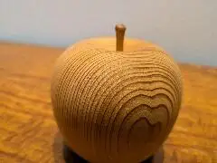 木製オブジェ りんご 大 杉 高さ8.5cm JikoujiCedar | インテリア 置物