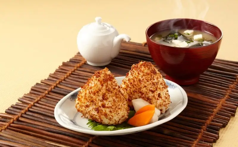 甘旨(あまうま)おかかふりかけ(40g×8袋)  化学調味料無添加 かつお節使用 井口食品 いのくち 【福岡市内製造】 ご飯 弁当 常温